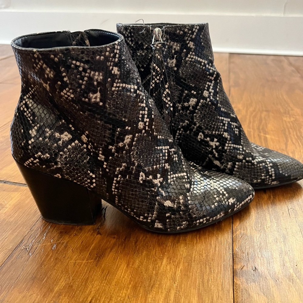 Ankle booties